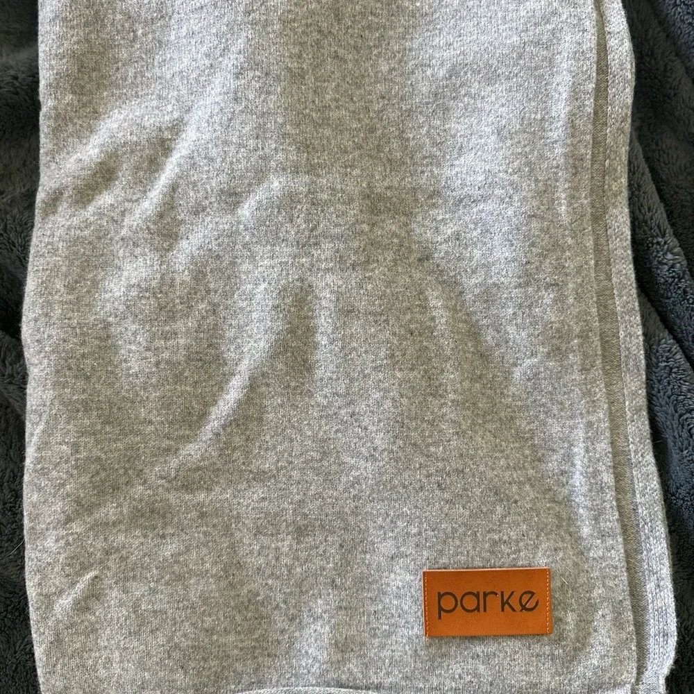 Parke grey scarf - Picture 2 of 2
